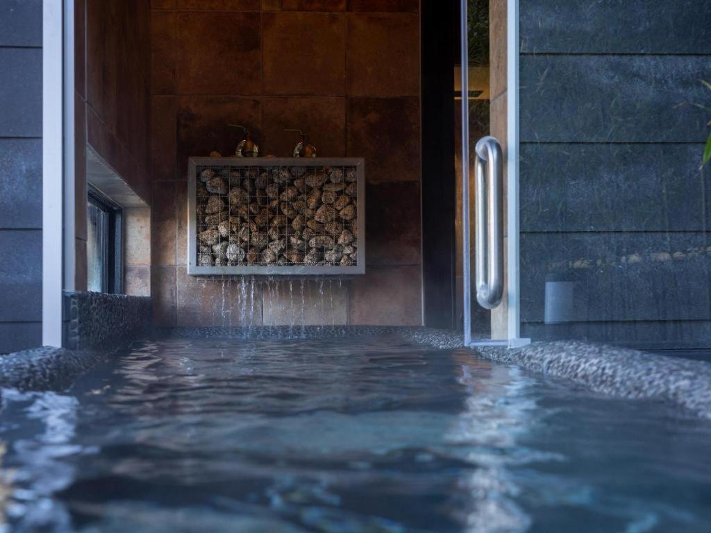 Yufuin Luxury Villa -Zakuro- Bagian luar foto