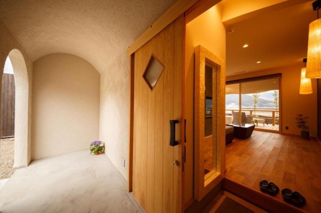 Yufuin Luxury Villa -Zakuro- Bagian luar foto